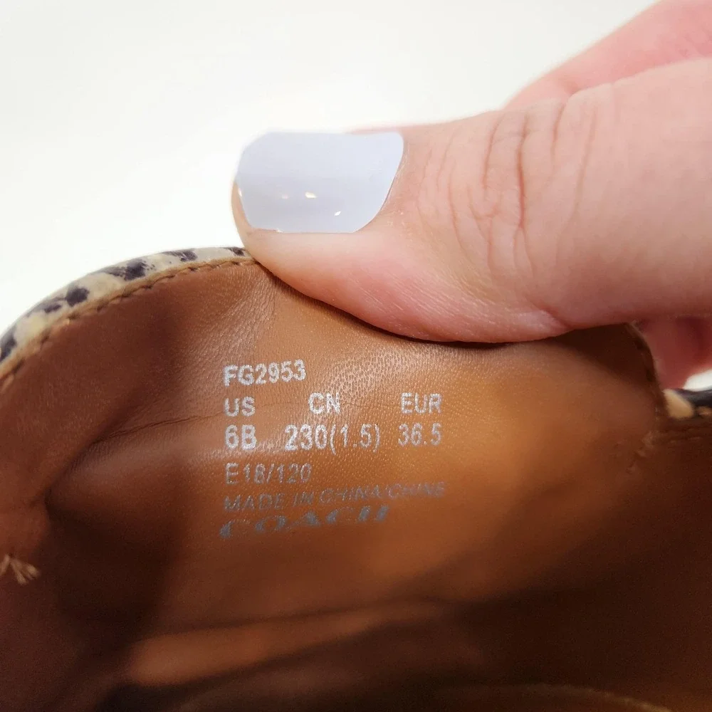 COACH Scotty Python Shoes Womens 6 Beige Snake Leather Loafer Mules Slip‎ On